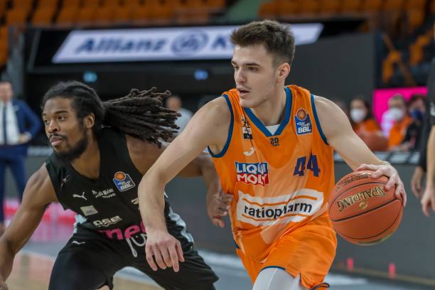 多添几分话 多添几分话