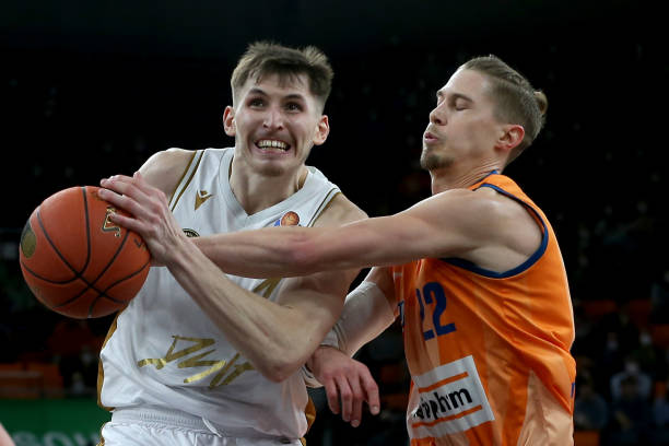 绝大多数球 绝大多数球