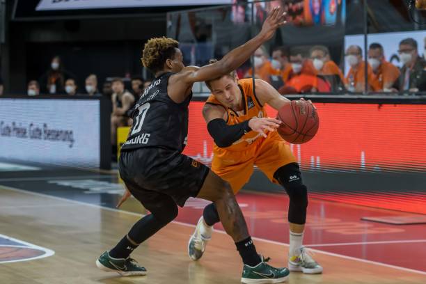 王钰栋的突 王钰栋的突